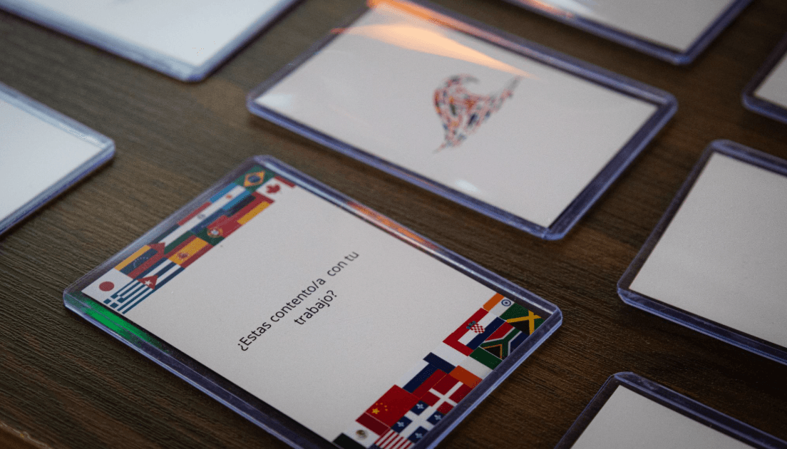 Speaky conversation cards with international flags